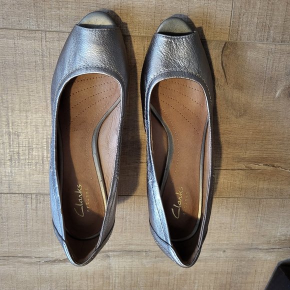 Clark's Artisan - Picture 1 of 4